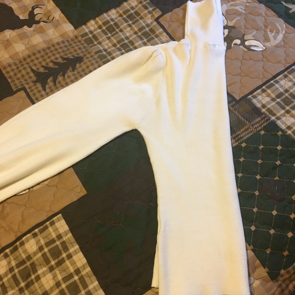 Turtleneck - Picture 6 of 9